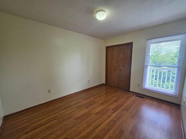 Building Photo - 1509 Whitehall Blvd