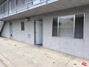 Building Photo - 1556 W 227th St