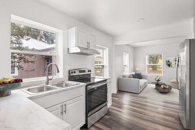 Building Photo - MULBERRY HOME FOR RENT!