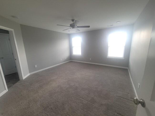 Building Photo - 8080 Driftwood Lp