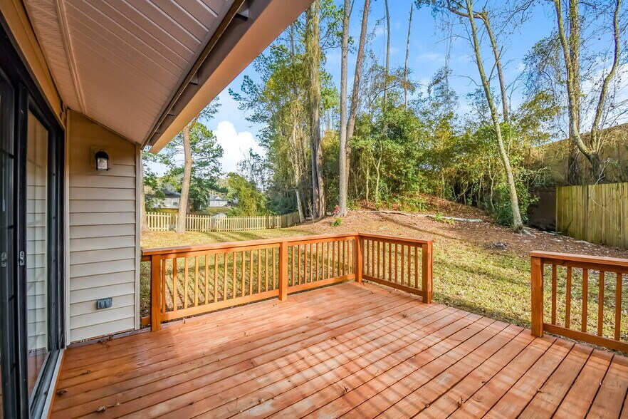 Building Photo - 11284 Southbury Pl