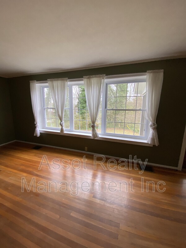 Building Photo - 109 Norris Ln