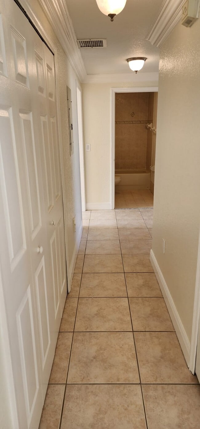 Building Photo - 7280 NW 174th Terrace