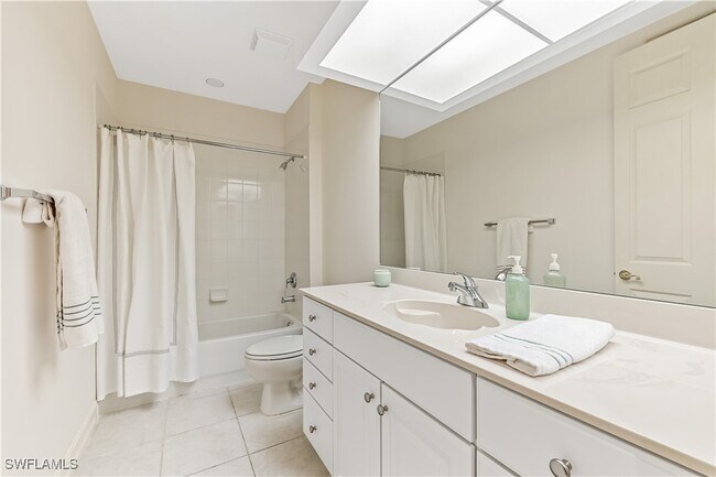 Building Photo - 4970 Westchester Ct