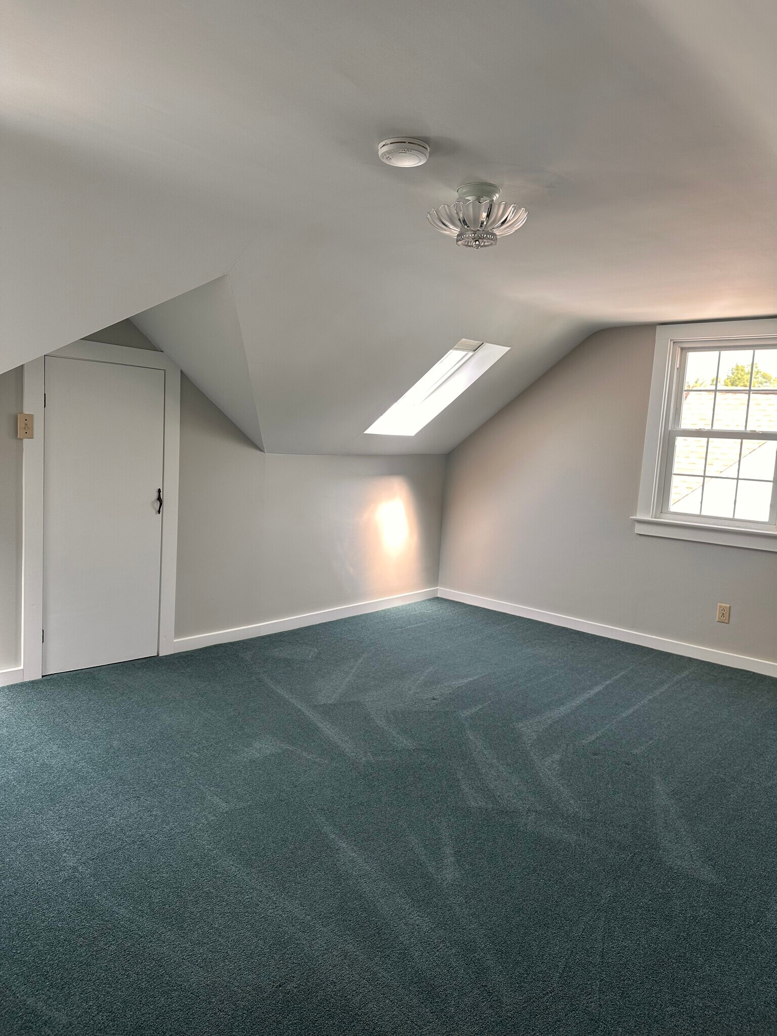 Primary suite - 129 Charlotte Ave