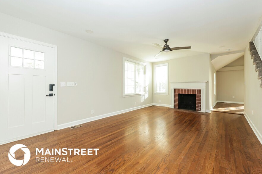 Building Photo - 307 W Due West Ave