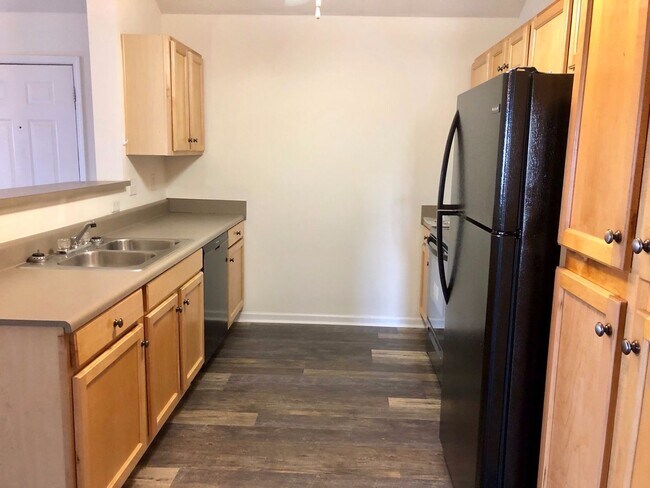 Building Photo - 222 Harts Cove Way