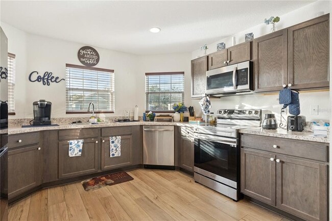 Building Photo - 111 Black Skimmer Ln