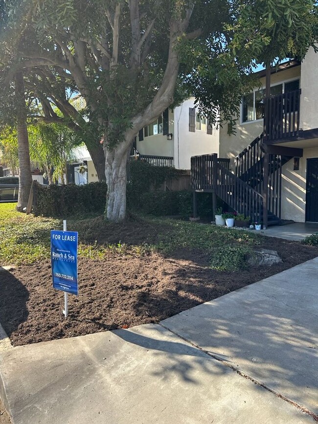 Primary Photo - Great Location in Downtown Carlsbad...