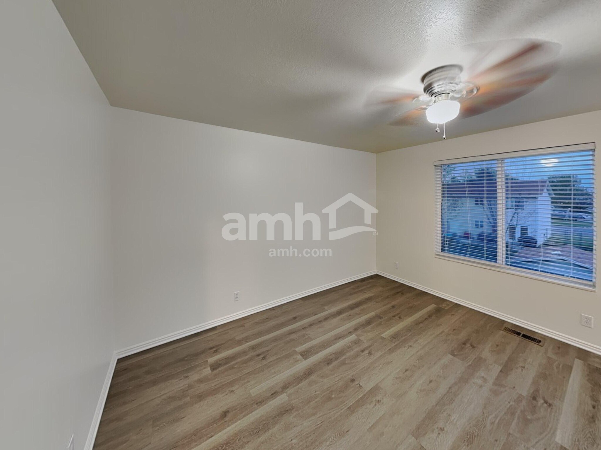 Building Photo - 1871 N 750 W