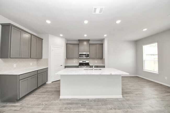 Building Photo - 22826 Xanthos St