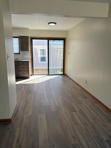 Building Photo - 1812 2nd St