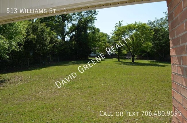 Building Photo - 513 Williams St
