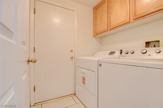 Building Photo - 1782 Tanner Cir