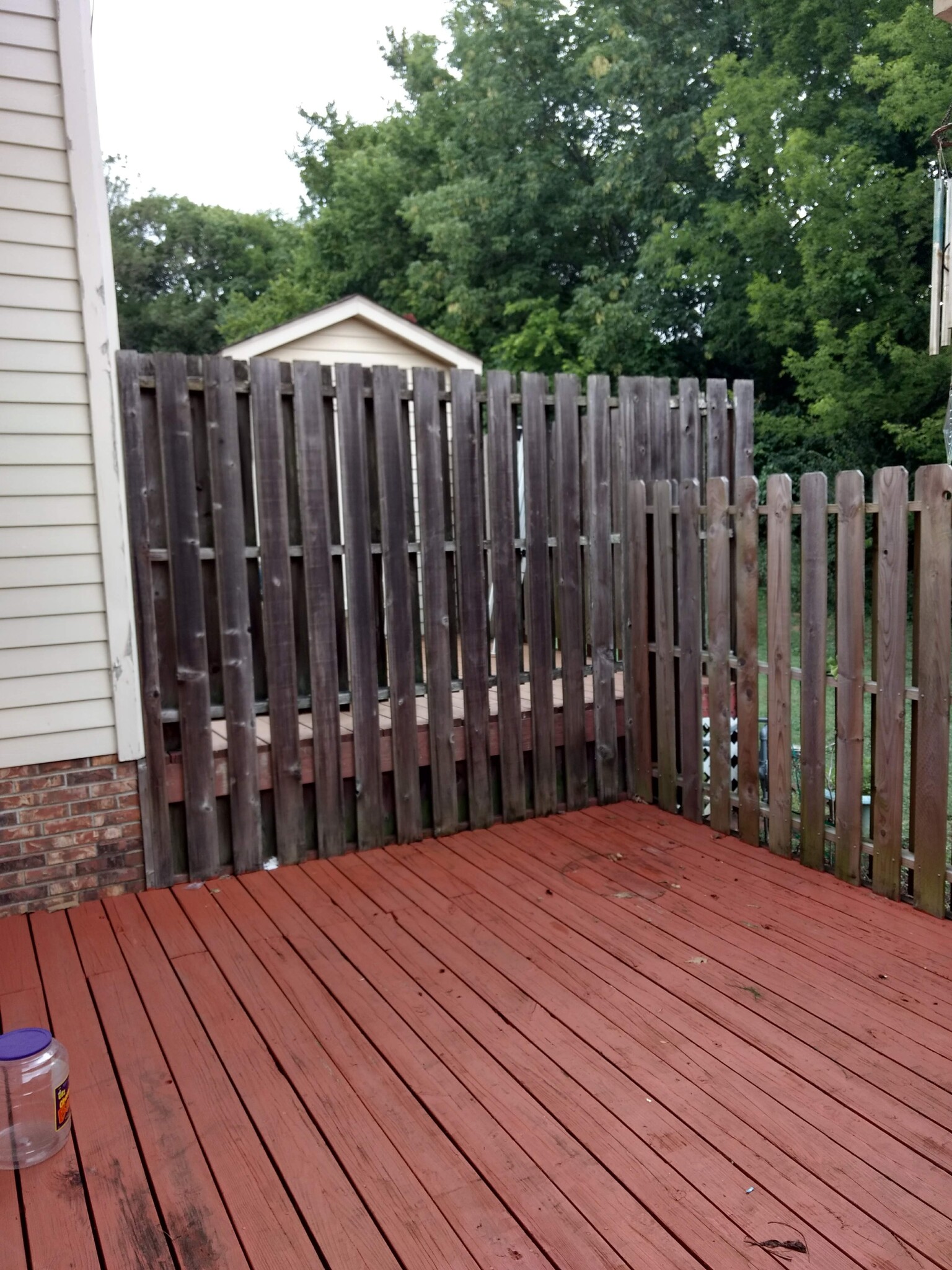 Porch with privacy fence - 106 Brentwood Pointe