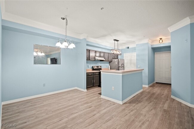 Building Photo - 11530 Villa Grand