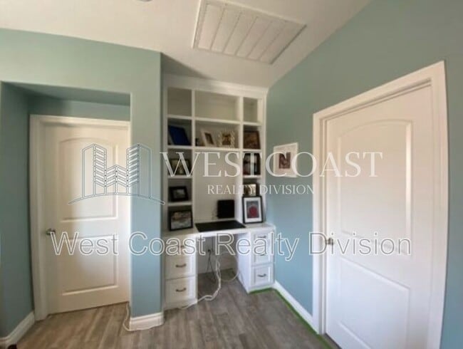 Building Photo - 31834 Tamarack Ct