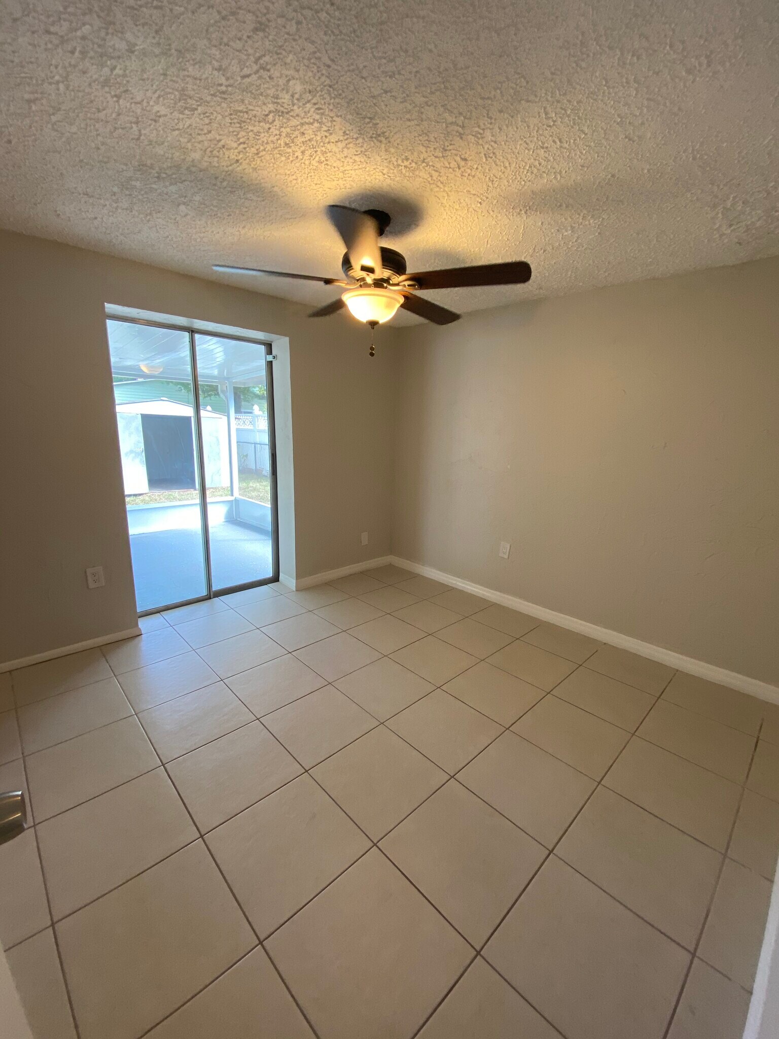 Building Photo - 2959 Edgewood Ln