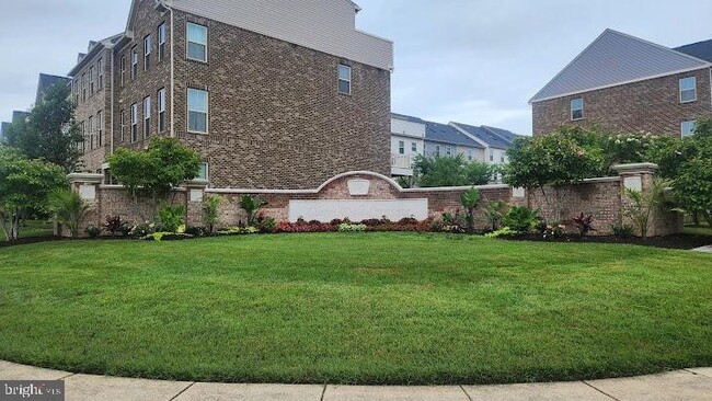 Building Photo - "Charming Lanham Townhome: 2 Bed, 2.5 Bath...
