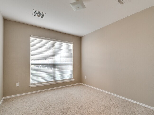 Building Photo - 2532 NW 179th Ct