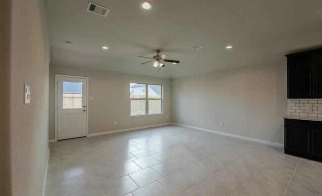 Building Photo - 2730 Bergen Bay Ln