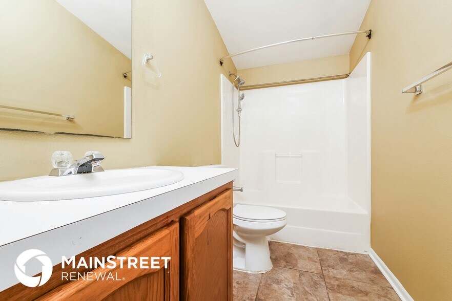 Building Photo - 1709 Lexington Rd