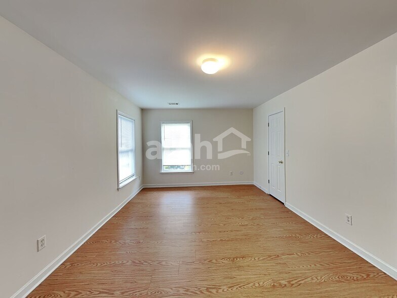 Building Photo - 6486 Stonelake Pl SW
