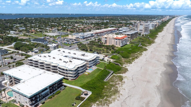 Building Photo - 601 N Miramar Ave