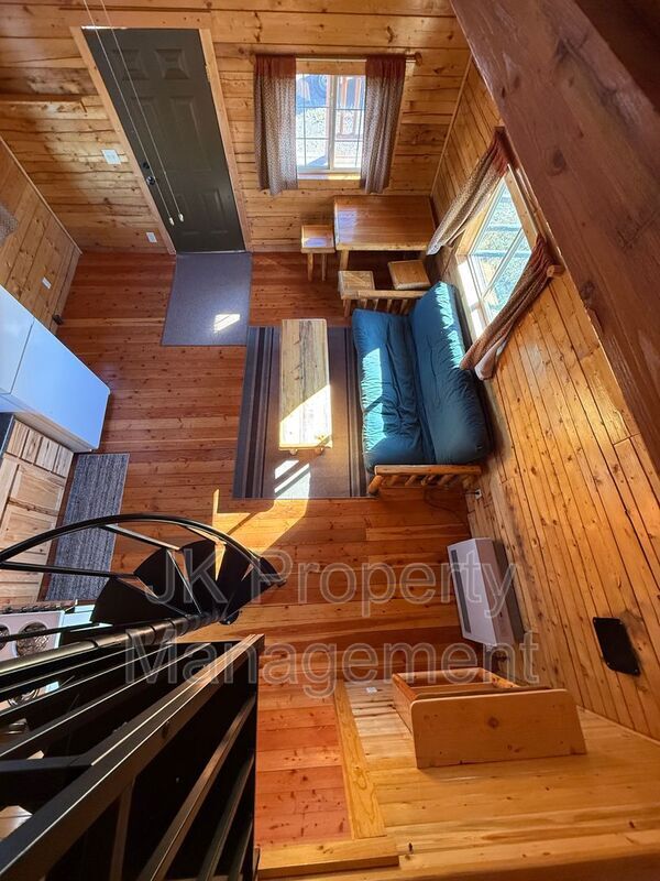 Building Photo - 517 US-89