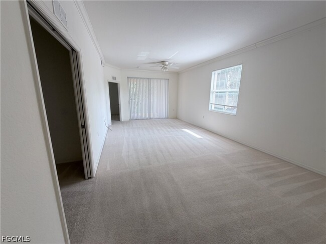 Building Photo - 8450 Kingbird Loop