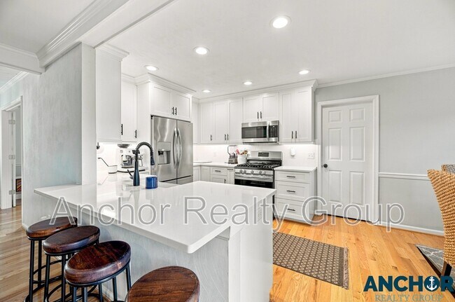 Building Photo - 2505 Ravencroft Ct