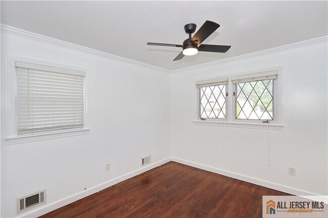 Building Photo - 1299 Kline Pl