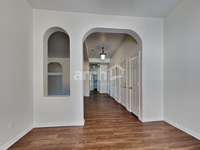 Building Photo - 2814 Cheshire Way