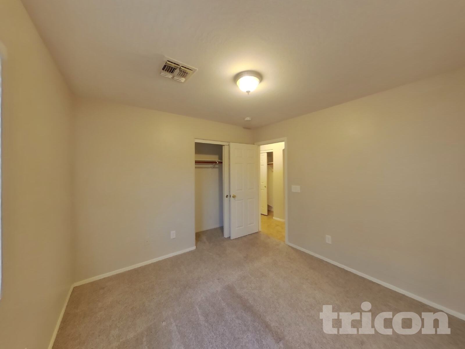 Building Photo - 1491 E Stirrup Ln