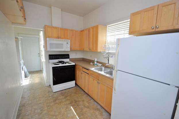 Building Photo - 646 33rd St