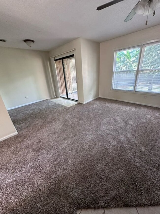 Building Photo - 120 Lester Fordham Rd