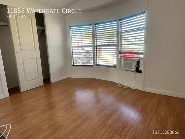 Building Photo - 11886 Watergate Cir