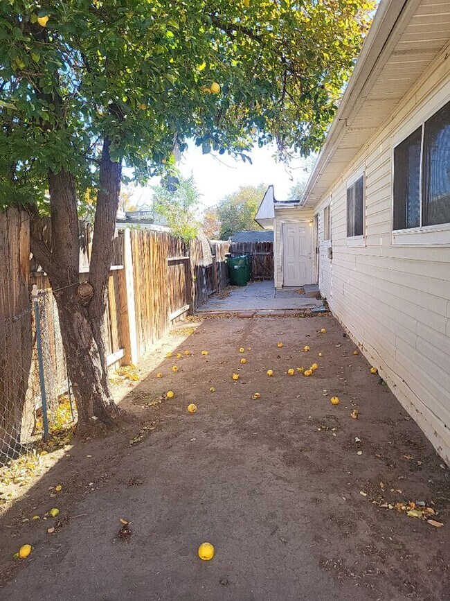 Building Photo - 1680 Gault Way