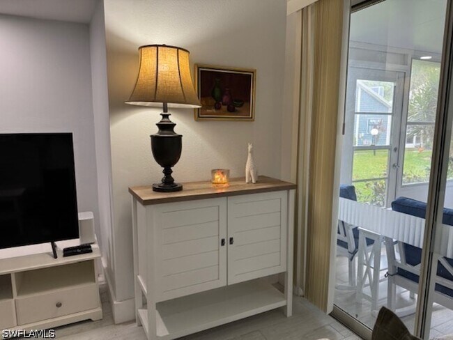 Building Photo - 3355 Timberwood Cir