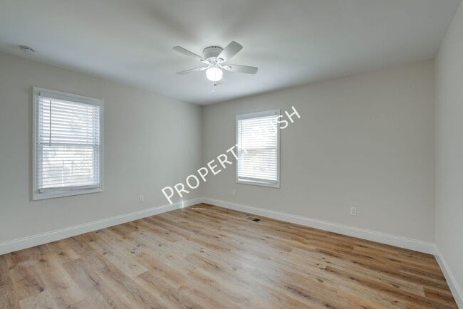Building Photo - 248 East Ave