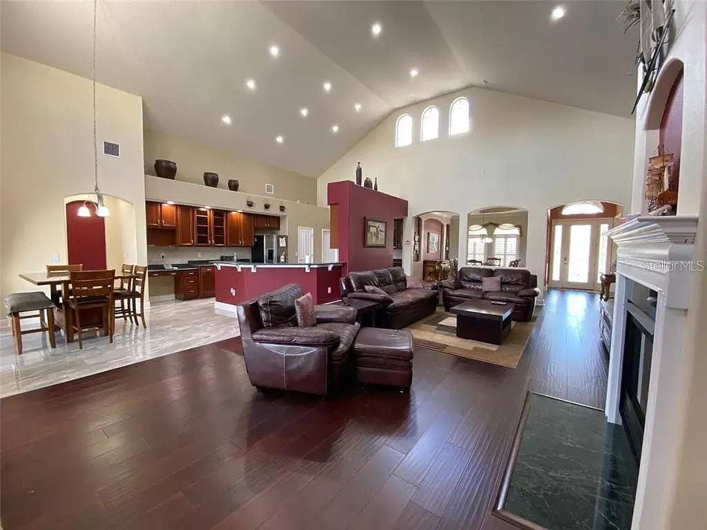 Building Photo - 16235 Ivy Lake Dr