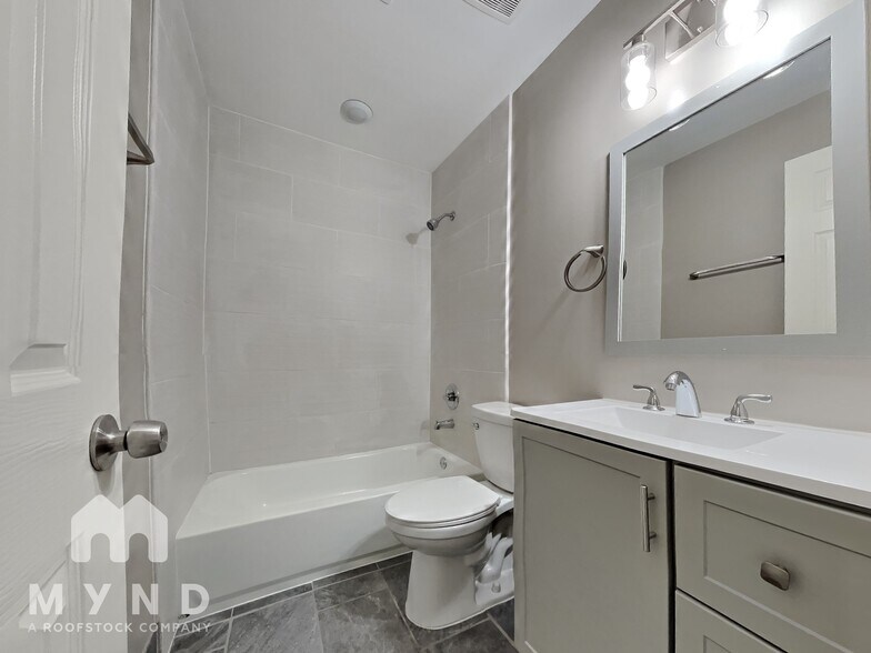 Building Photo - 1307 Cardinal Dr