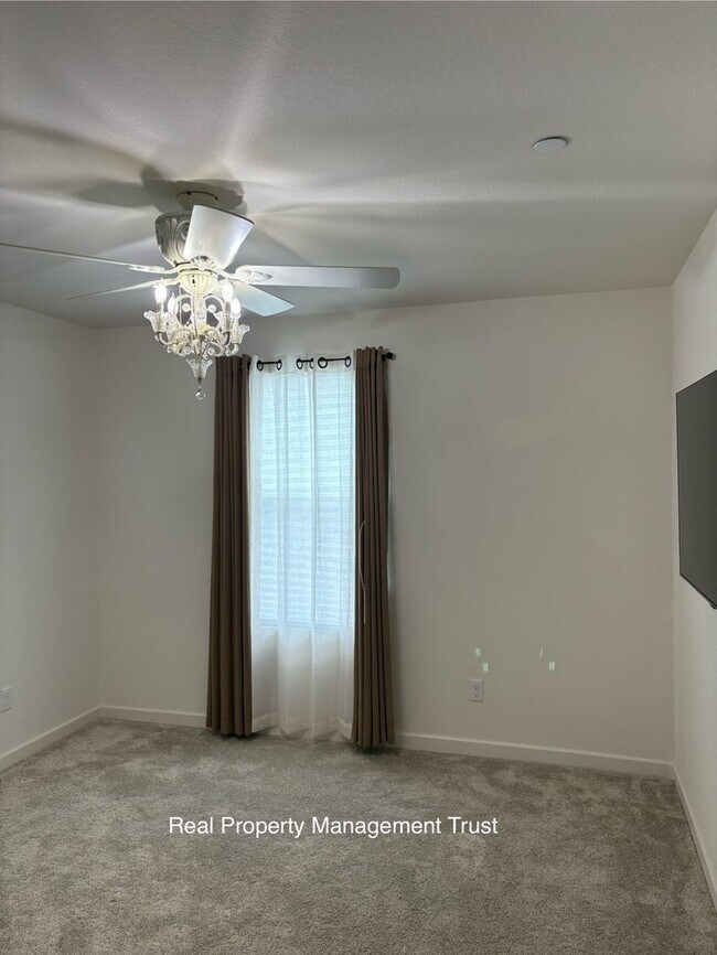 Building Photo - Meticulously Cared for Condo for Rent