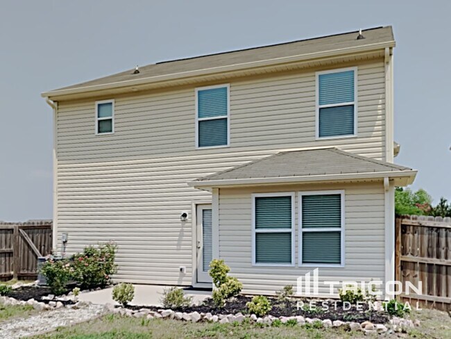Building Photo - 845 Alta Wy