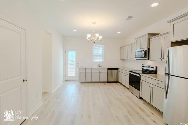 Building Photo - 305 Cherwell ct