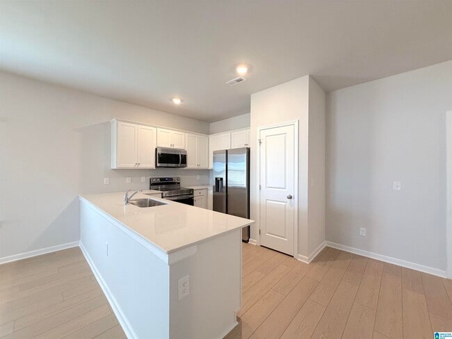 Building Photo - 22754 Dashwood Ln