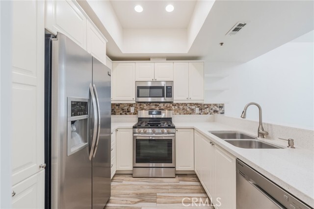 Building Photo - 2559 Plaza del Amo