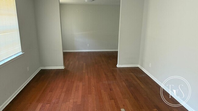 Building Photo - 133 Runaway Point Rd