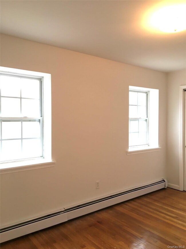 Building Photo - 82-81 88th Pl