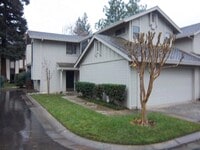 Building Photo - This amazing 2/3 with Den condo won't last!